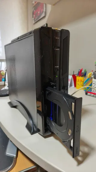 Torre PC NOX 1TB HDD DVD RW 8GB RAM