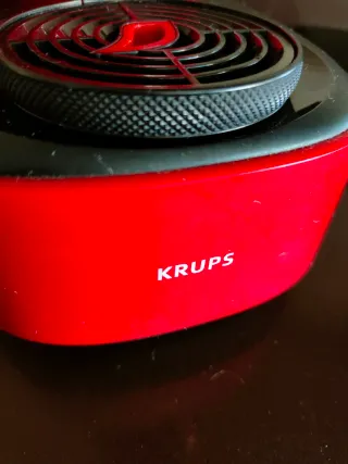 Cafetera Nescafé Dolce Gusto Roja