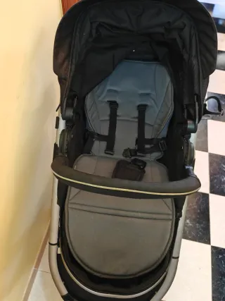 Cochecito de bebé, capazo y silla de recién nacido