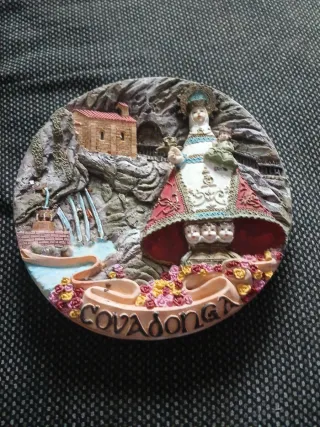 Virgen de Covadonga Cerámica