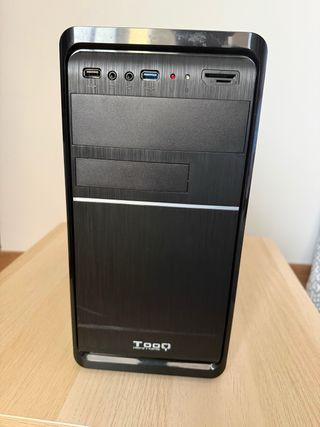 Caja Mini Torre PC TooQ con fuente de alimentación
