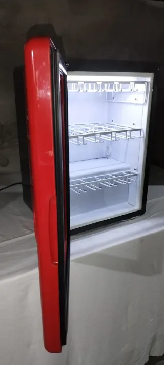 MINI NEVERA GRANINI – MÁS FRÍA QUE TU EX