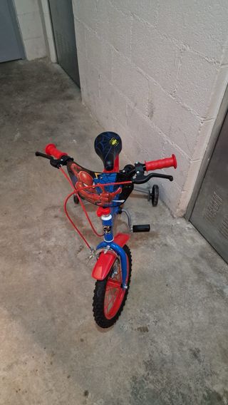 Bicicleta Spiderman 3 4 5 años con ruedines