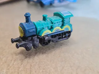 Colección Coches, Trenes y Aviones Kinder