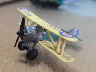 Colección Coches, Trenes y Aviones Kinder