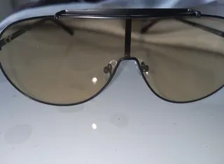 Occhiali da sole unisex neri e marroni