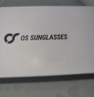 Occhiali da sole unisex neri e marroni