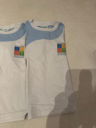 Lote 5camisetas uniformes guardería/colegio manga