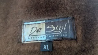 Cazadora de cuero para caballero muy abriga