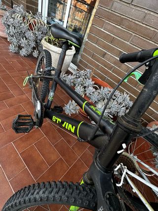 2 Bicicletas Infantiles B'Twin 20