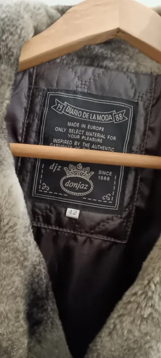 Abrigo DonDaj Marrón Acolchado