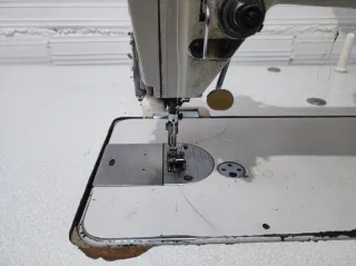 Máquina de coser industrial Brother