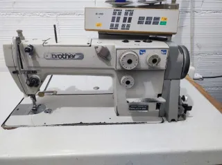 Máquina de coser industrial Brother