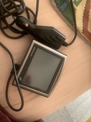 GPS Tomtom con cargador