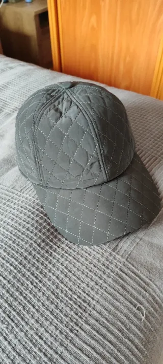 Gorra de invierno sin uso
