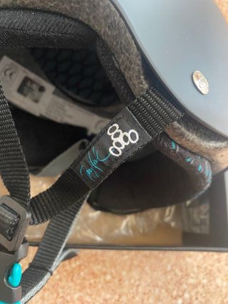 Casco Tony Hawk Sweatsaver Negro Triple Eight