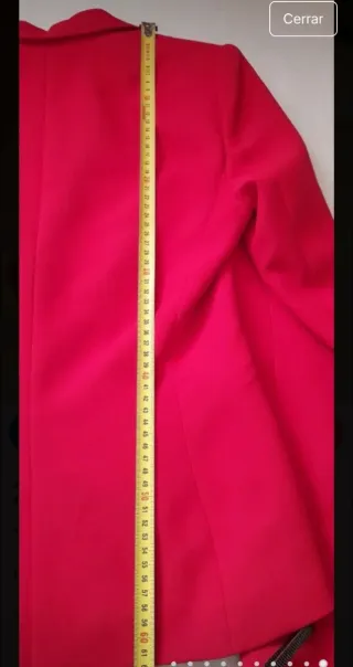Traje de pantalón rojo