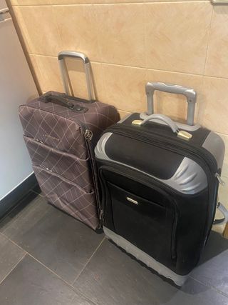Maletas Grandes Negras y Azules