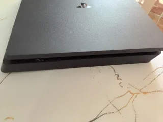 PS4 (PlayStation 4) Negra Seminueva