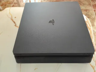 PS4 (PlayStation 4) Negra Seminueva