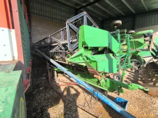 Cosechadora Deutz M36.30 con peine 6m