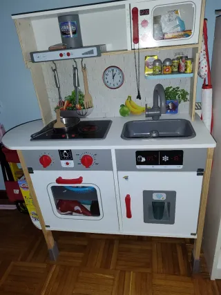 Cocinita infantil con luz y sonido