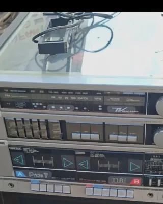 Equipo de sonido ELBE