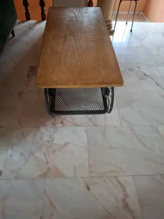 Mesa centro auxiliar con ruedas