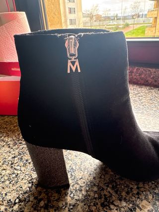 Botines de antelina negros