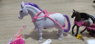 Lote variado muñeca bebé accesorios y animales