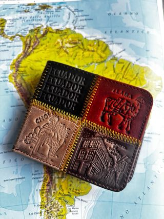 Portafoglio souvenir Ecuador artigianale