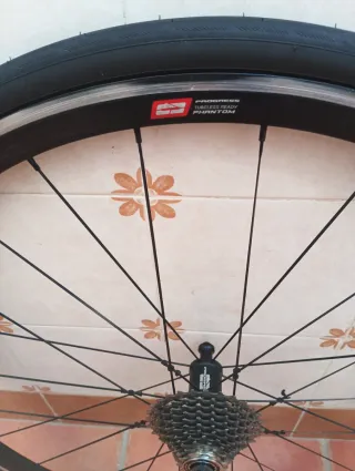 Ruedas de carretera muy ligeras