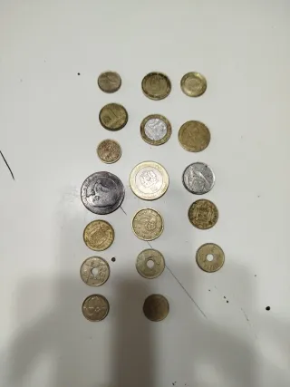 Colección de monedas variadas