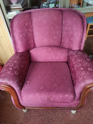 Sillón antiguo tela y madera