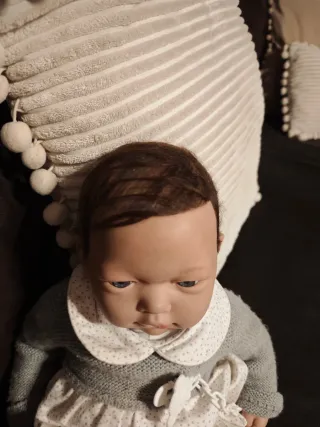 Carrito de bebé clásico con capazo y bebe incluido