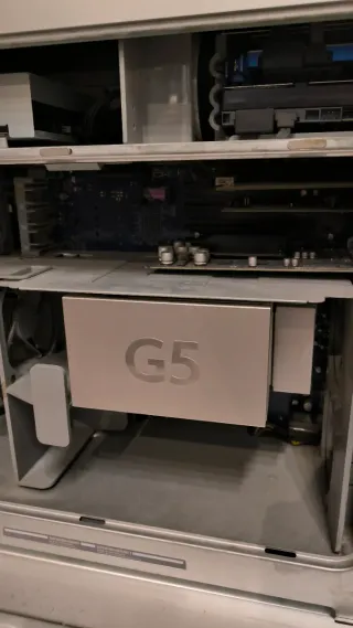 Apple Power Mac G5 2005 + Teclado + Cables