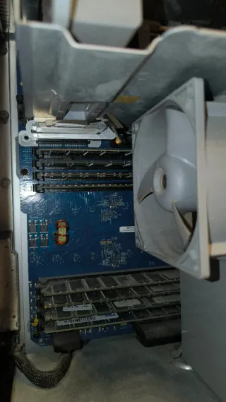 Apple Power Mac G5 2005 + Teclado + Cables