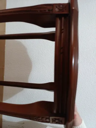 Mesita auxiliar antigua de madera