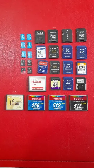 Lotto schede memoria varie marche