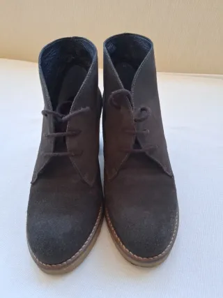Botines de ante marrón T.36