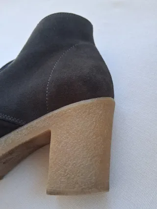 Botines de ante marrón T.36