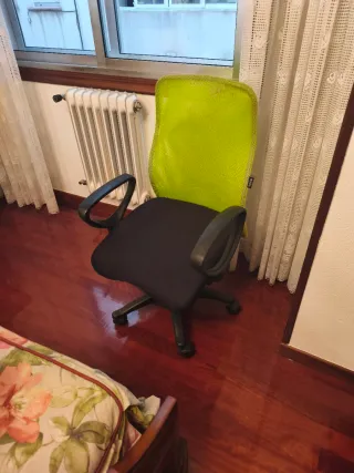 Silla de oficina ergonómica