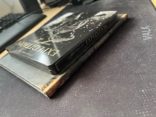 Expedition 33 Steelbook y Libro Arte