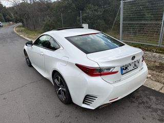 Lexus RC300h executive + techo solar. 2017