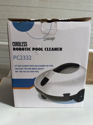 Robot Limpiafondos Blanco y Negro