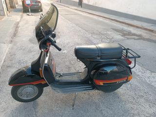 Vespa P200E 1983 Negra