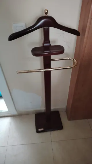 Galán de noche madera y metal