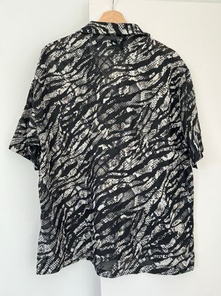 Camisa Bershka Animal Print T M