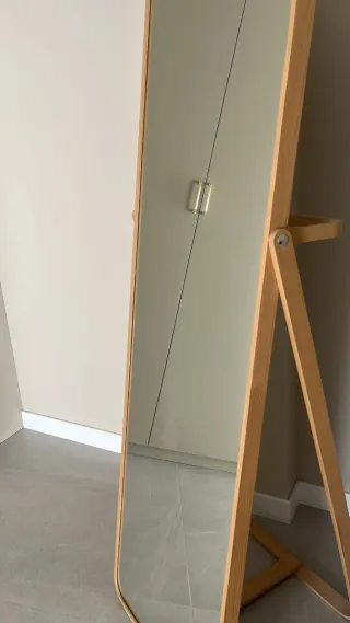 Specchio da terra Ikea in legno