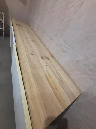 Mueble TV madera y blanco